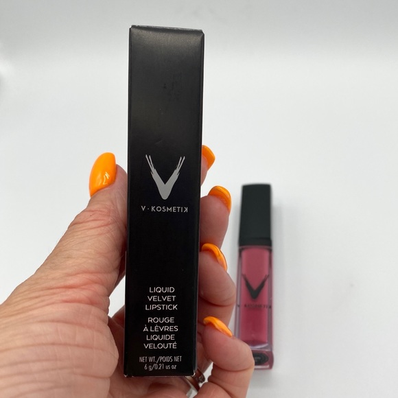 V. Kosmetik, Lipstick Liquid Velvet in Bubbly BNIB - Picture 3 of 5